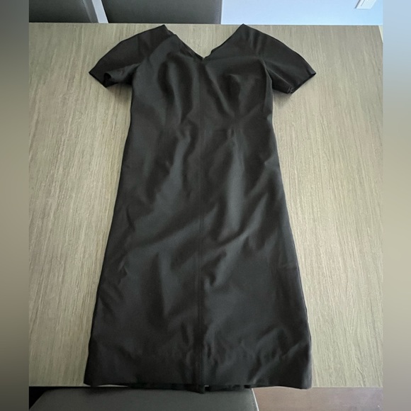 Banana Republic Sheath Dress - Picture 3 of 5